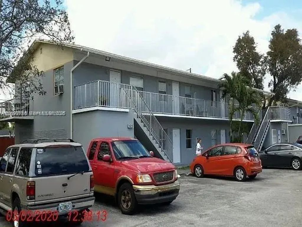 1935 Sw 5th Place #5, Fort Lauderdale