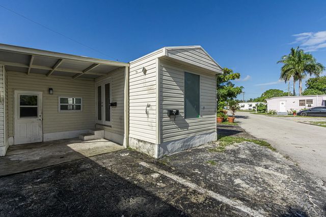 2776 Nw 29th Place, Oakland Park