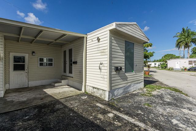 2 of 28 - 2776 Nw 29th Place, Oakland Park, FL