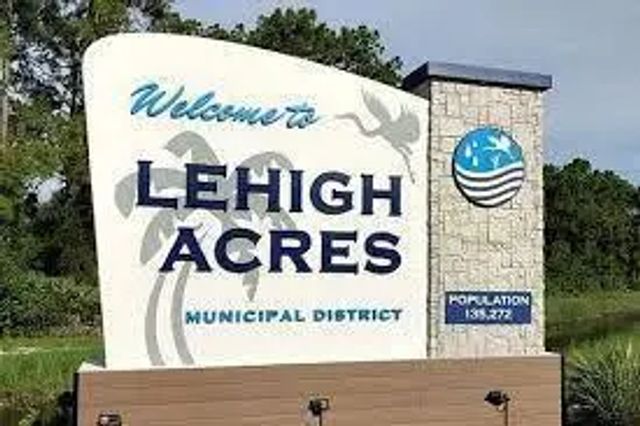 1714 Columbus Avenue, Lehigh Acres