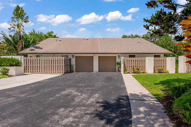 2 of 28 - 200 Sw 29th Avenue, Delray Beach, FL