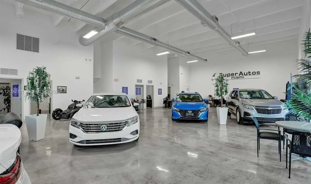 5 of 6 - 8470 Nw 58th Street, Doral, FL