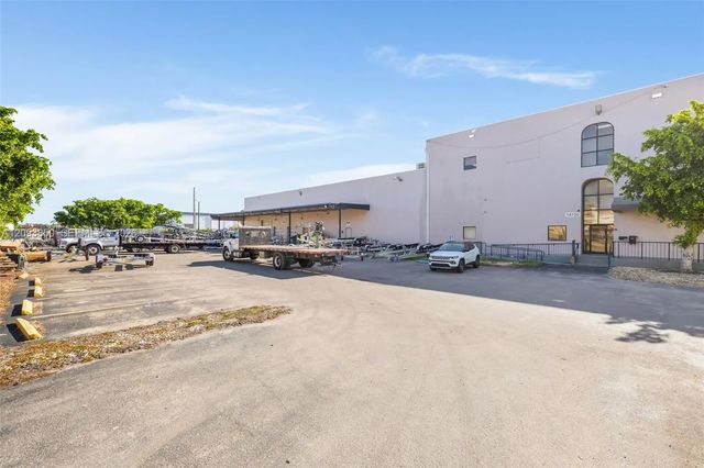 14705 Nw 25th Court, Opa-Locka