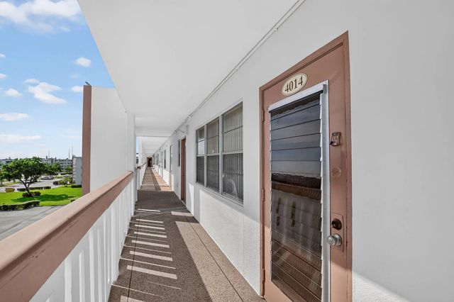 2 of 75 - 4014 Wolverton # A, Boca Raton, FL