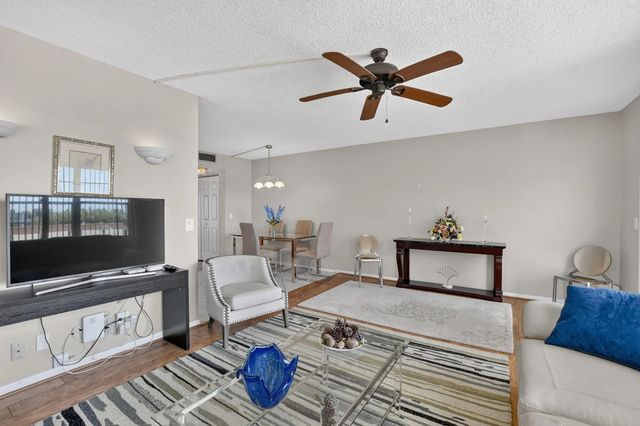 4 of 75 - 4014 Wolverton # A, Boca Raton, FL