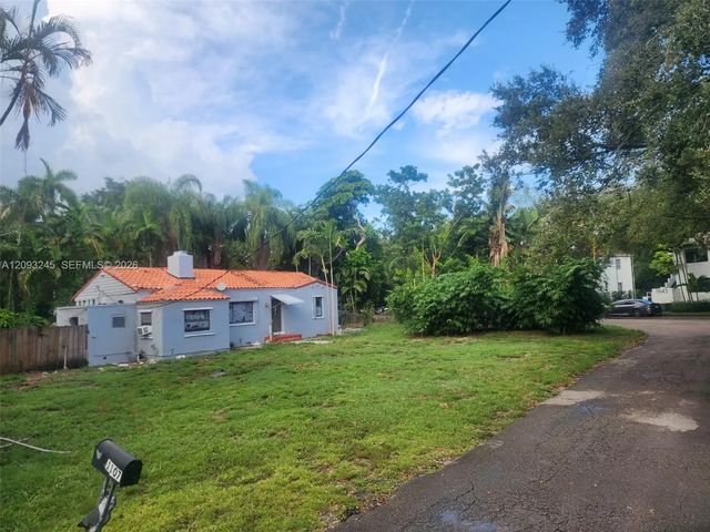 1107 Ne 117th Street, Biscayne Park