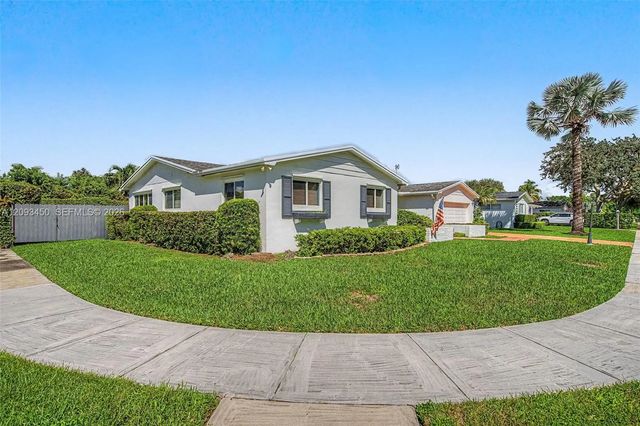2 of 26 - 10190 Sw 99th Avenue, Miami, FL