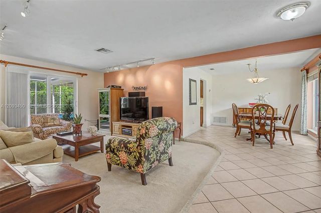 3 of 26 - 10190 Sw 99th Avenue, Miami, FL