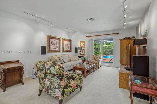 4 of 26 - 10190 Sw 99th Avenue, Miami, FL