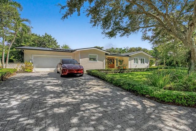 2 of 34 - 7301 Sw 134th Terrace, Pinecrest, FL