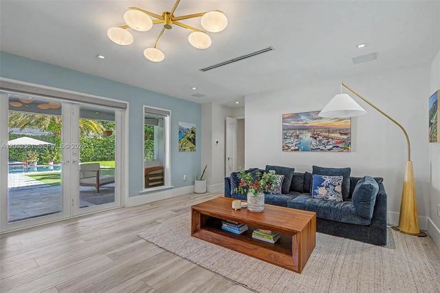 4 of 34 - 7301 Sw 134th Terrace, Pinecrest, FL