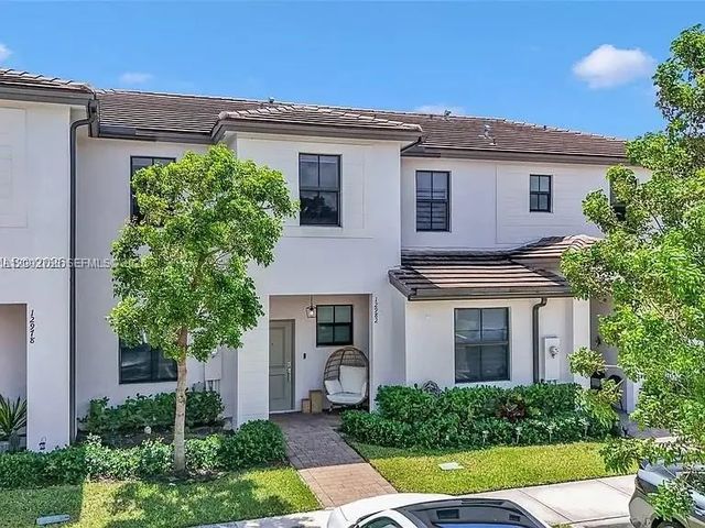 12982 Sw 232nd Lane, Miami