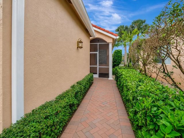 2 of 37 - 11081 Springbrook Circle, Boynton Beach, FL