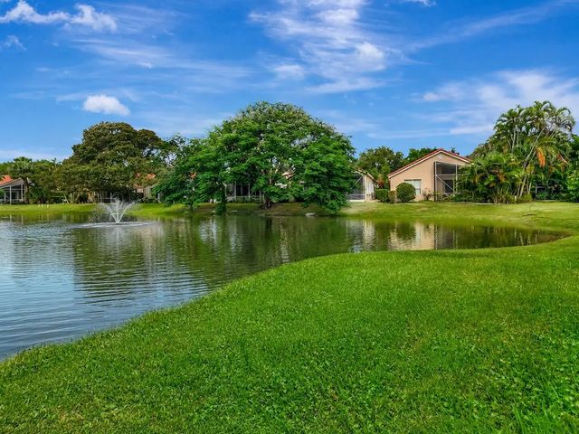 5 of 37 - 11081 Springbrook Circle, Boynton Beach, FL