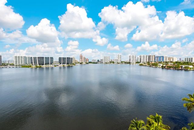 18100 N Bay Road #1009, Sunny Isles Beach