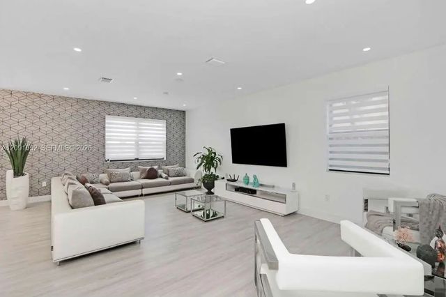 4 of 16 - 15480 Sw 119th Terrace, Miami, FL