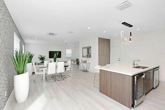 5 of 16 - 15480 Sw 119th Terrace, Miami, FL