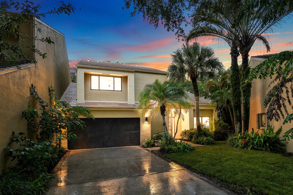 745 Saint Albans Drive, Boca Raton