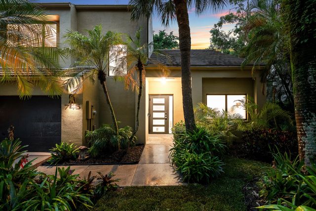 4 of 32 - 745 Saint Albans Drive, Boca Raton, FL