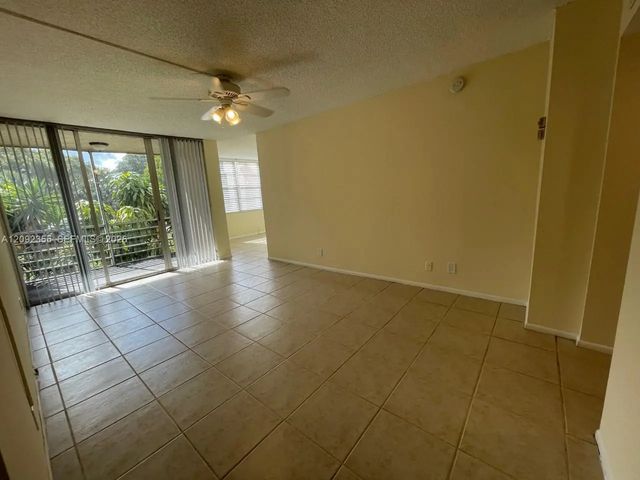 9431 Live Oak Place #203, Davie