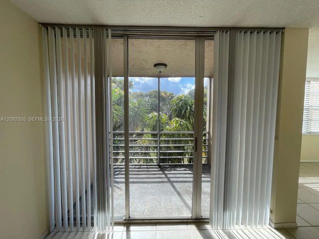 3 of 41 - 9431 Live Oak Place #203, Davie, FL