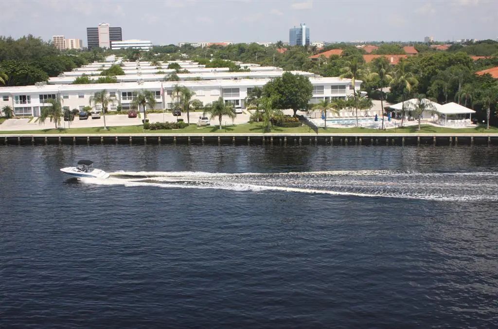 6201 Bay Club Drive #4, Fort Lauderdale