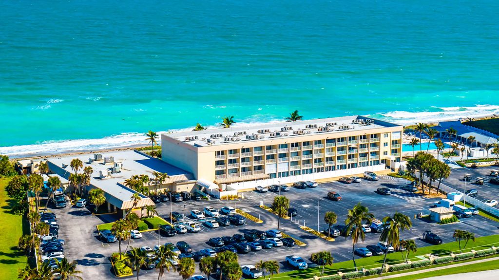 9800 S Ocean Drive #212, Jensen Beach