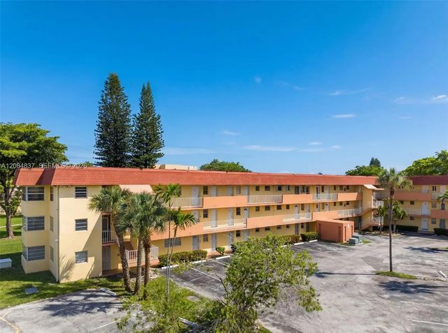 1540 Ne 191st Street #145, Miami