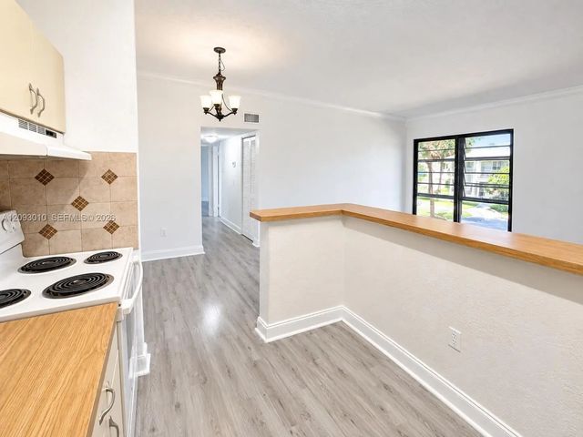 4 of 16 - 9731 Hammocks Boulevard #204b, Miami, FL