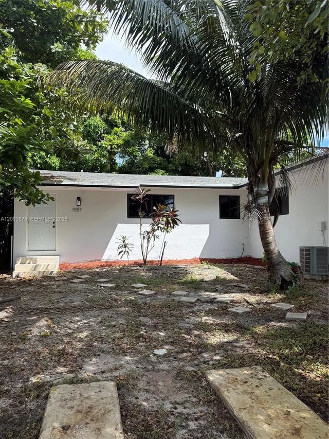 3 of 8 - 1551 Ne 117th Street, Miami, FL