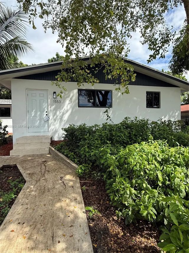 4 of 8 - 1551 Ne 117th Street, Miami, FL