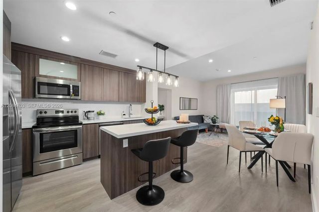 2 of 22 - 1938 Jackson Street #306, Hollywood, FL