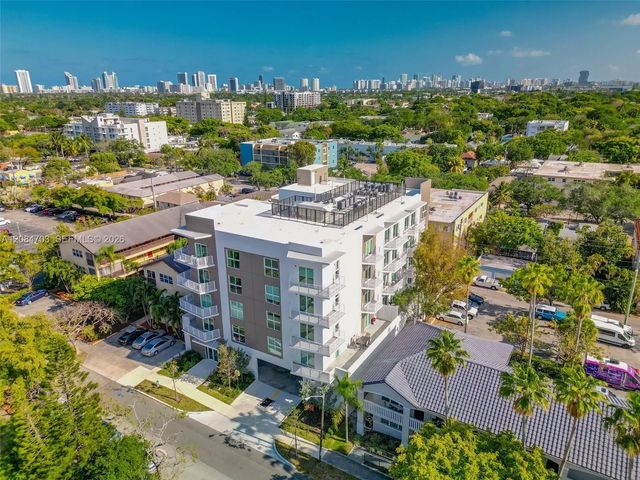 4 of 22 - 1938 Jackson Street #306, Hollywood, FL
