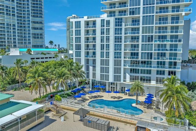 2 of 52 - 16699 Collins Avenue #3010, Sunny Isles Beach, FL