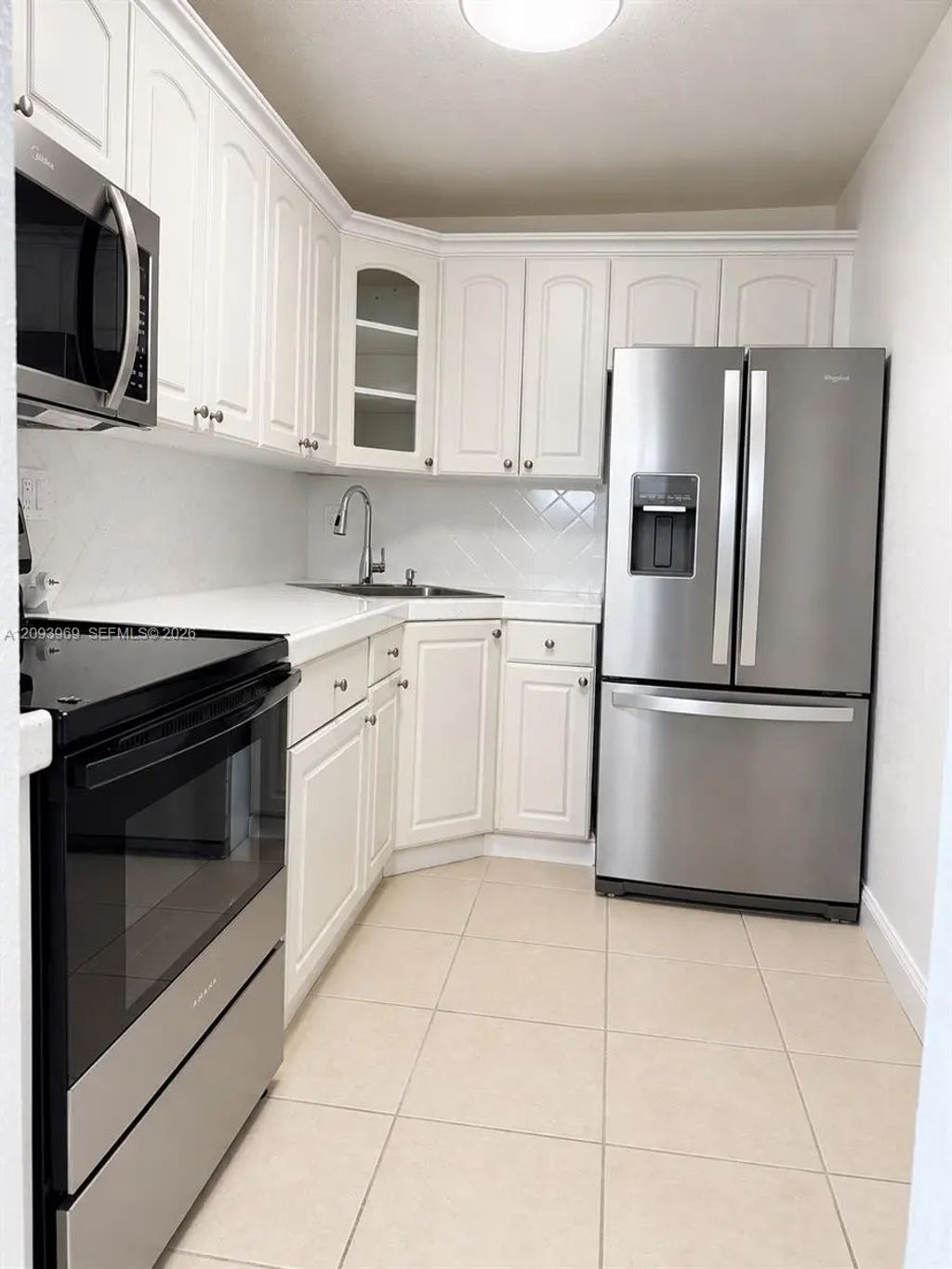 8405 Nw 8th Street #103, Miami