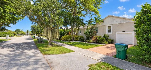 2 of 31 - 9760 Sw 211th Street, Cutler Bay, FL
