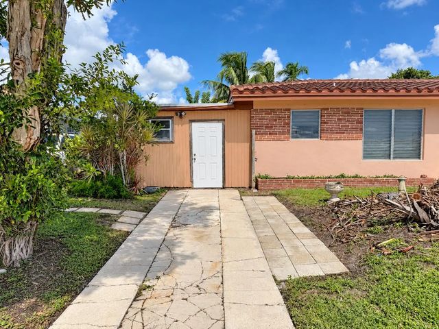 2 of 16 - 5051 Sw 10th Street, Plantation, FL