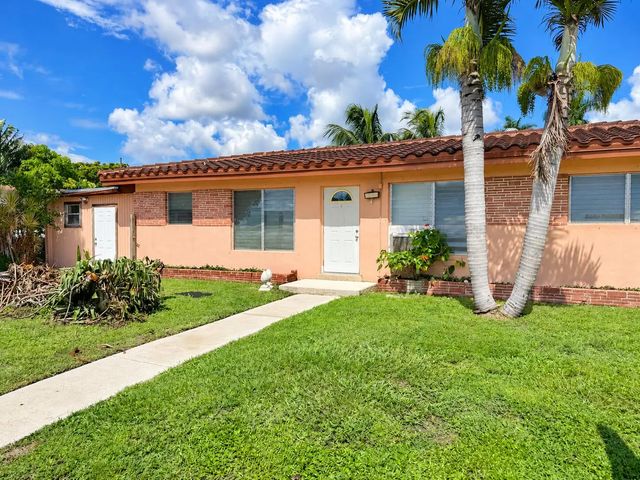 3 of 16 - 5051 Sw 10th Street, Plantation, FL