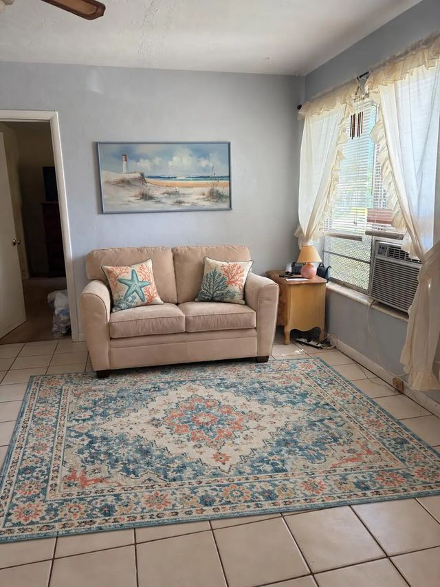 4 of 16 - 5051 Sw 10th Street, Plantation, FL