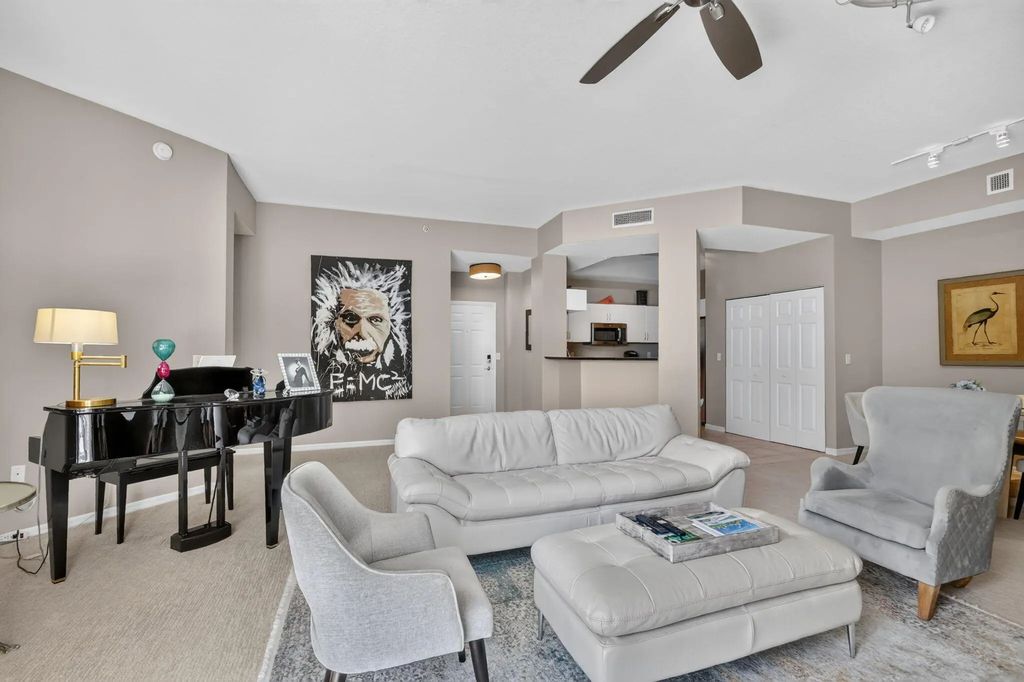 806 E Windward Way #108, Lantana