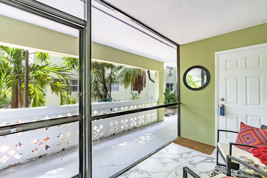 1425 Arthur Street #111b, Hollywood
