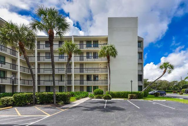 4 of 46 - 1605 S Us Highway 1 #m1-101, Jupiter, FL