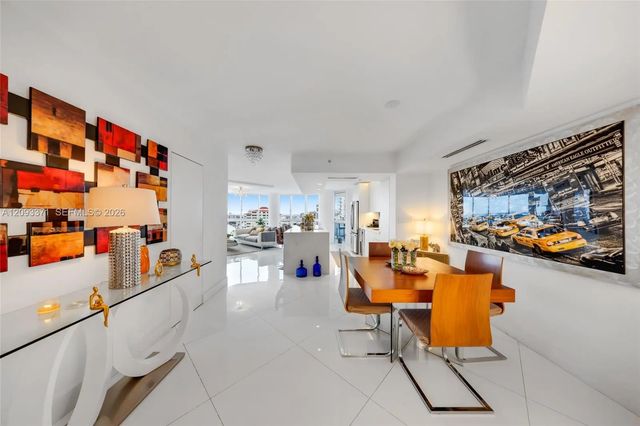 2 of 44 - 6301 Collins Avenue #2107, Miami Beach, FL