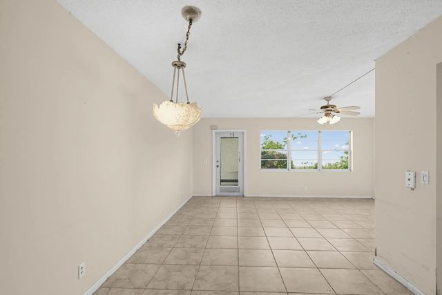 5 of 32 - 245 Camden K, West Palm Beach, FL