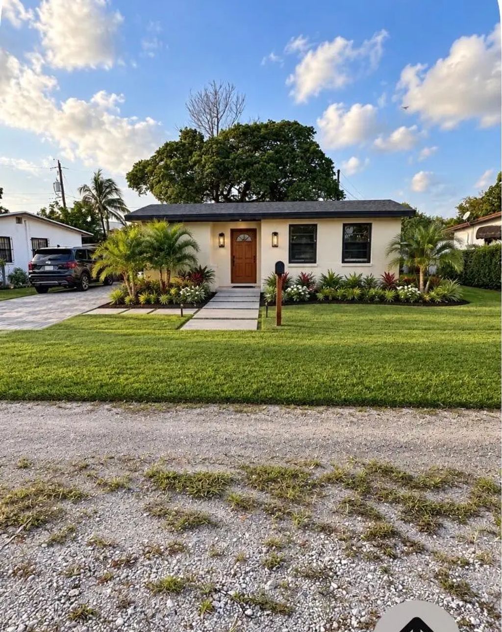 555 Harem Avenue, Opa-Locka