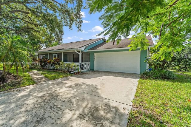 2044 Ne 24th Street, Jensen Beach
