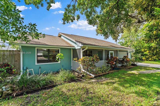 3 of 42 - 2044 Ne 24th Street, Jensen Beach, FL
