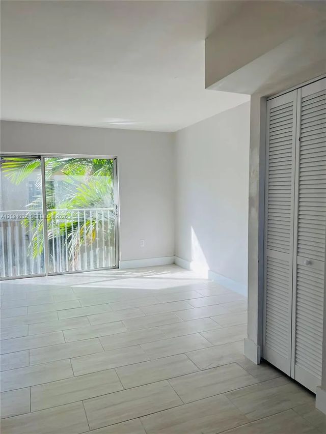 4 of 17 - 380 Nw 85th Place #1406, Miami, FL