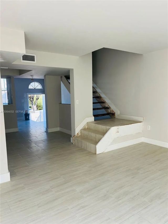 5 of 17 - 380 Nw 85th Place #1406, Miami, FL