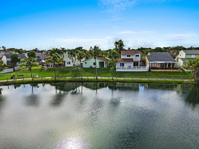 3 of 27 - 22101 Sw 100th Place, Cutler Bay, FL